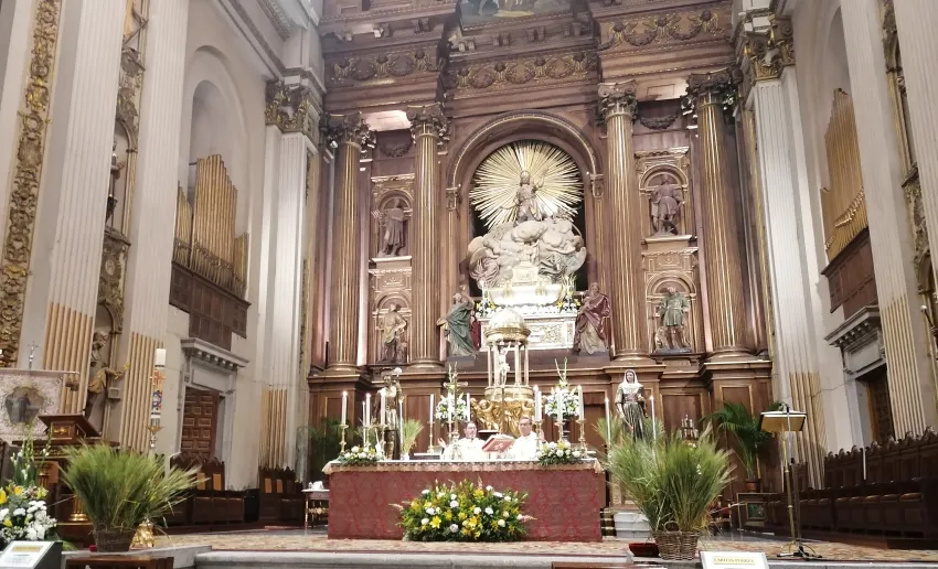altar mayor de la colegiata