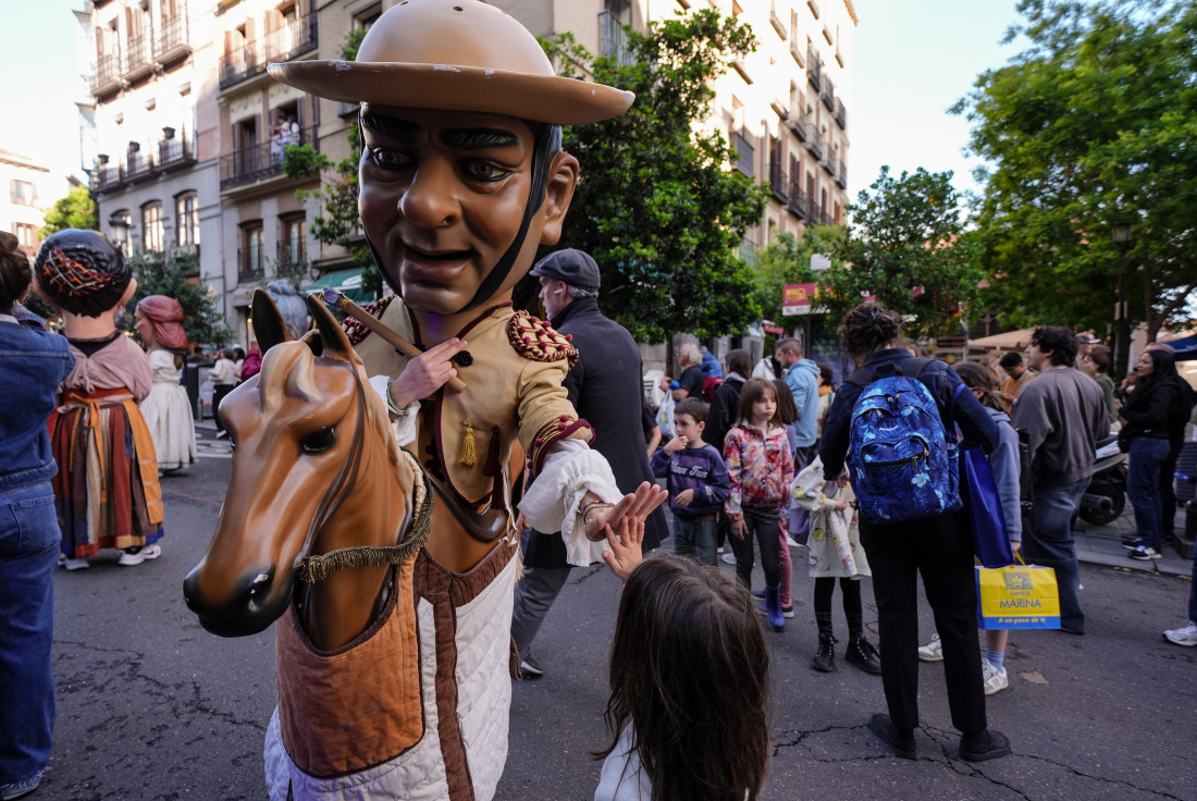Desfile de Gigantes y Cabezudos