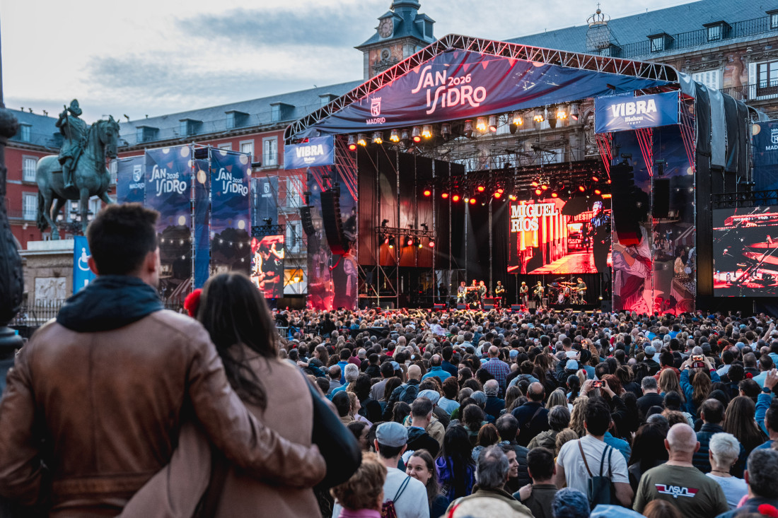 Imagen de la plaza durante un concierto